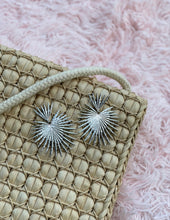 Load image into Gallery viewer, spike palm earrings
